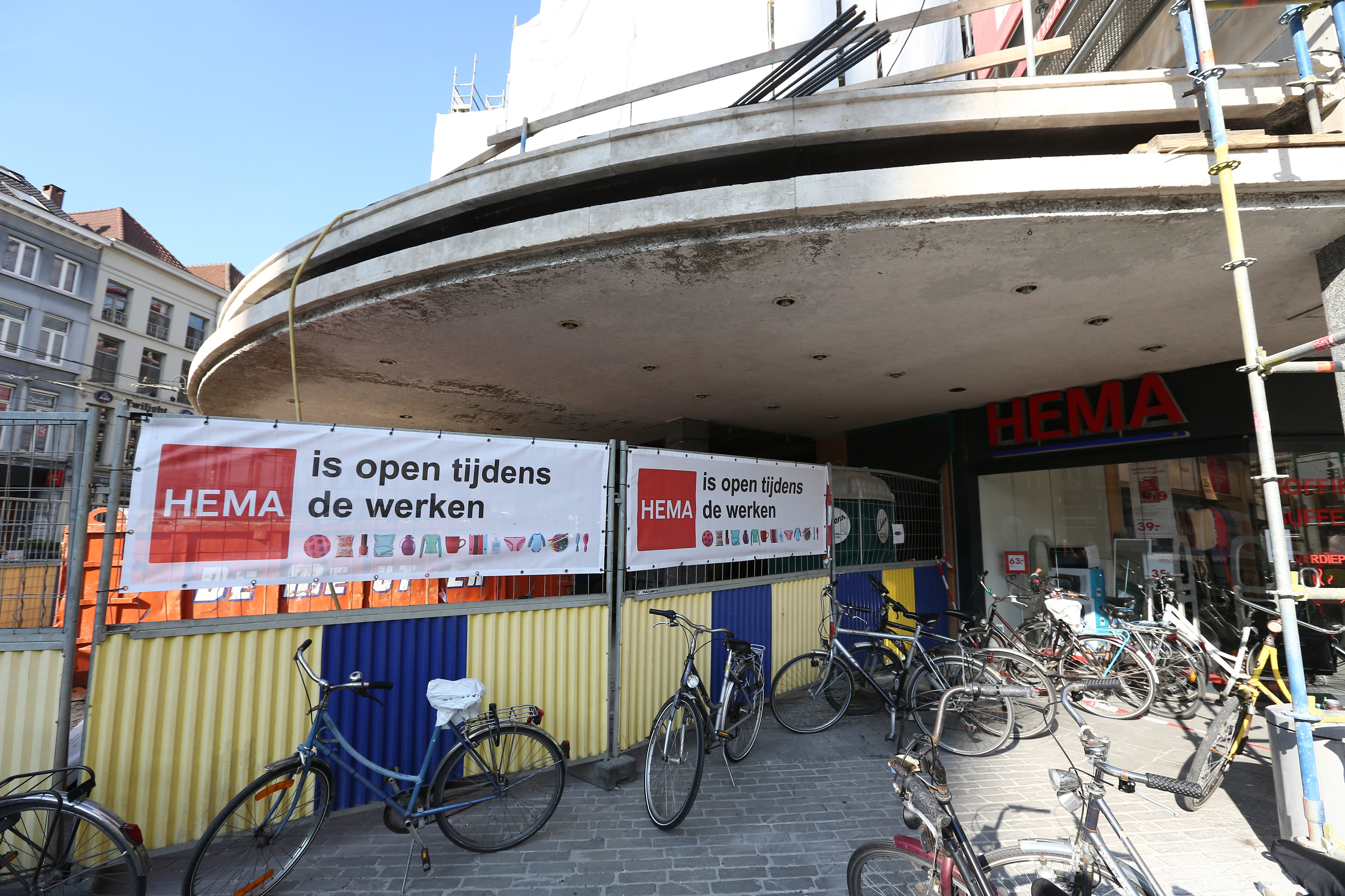 Belegering Ervaren persoon nul Groen licht voor terras op luifel Korenmarkt (Gent) | Het Nieuwsblad Mobile