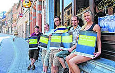 Cafebazen Voeren Actie Voor Nachtvergunning Bilzen Het Nieuwsblad Mobile