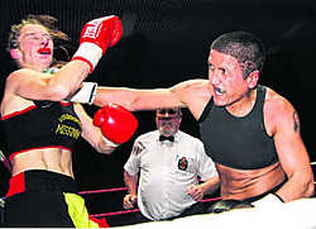 Boksen Gala Izegem Delfine Persoon Zelda Tekin Filiep