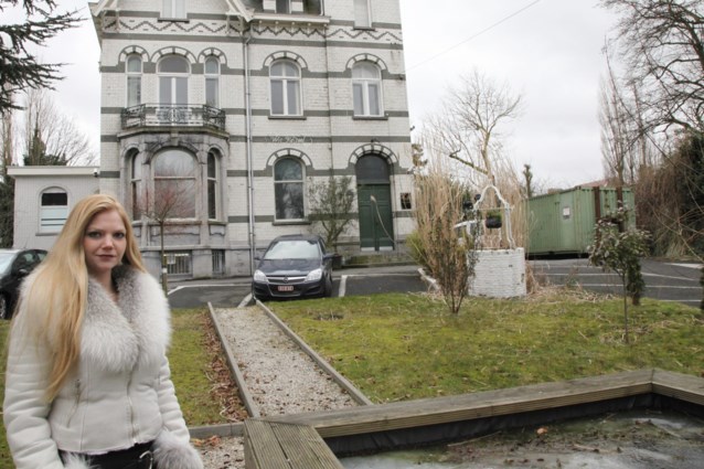Torhoutse vrouw opent parenclub in kasteel