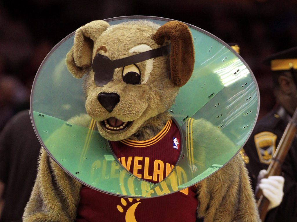 Mascotte van Cleveland Cavaliers draagt voortaan ooglap ...