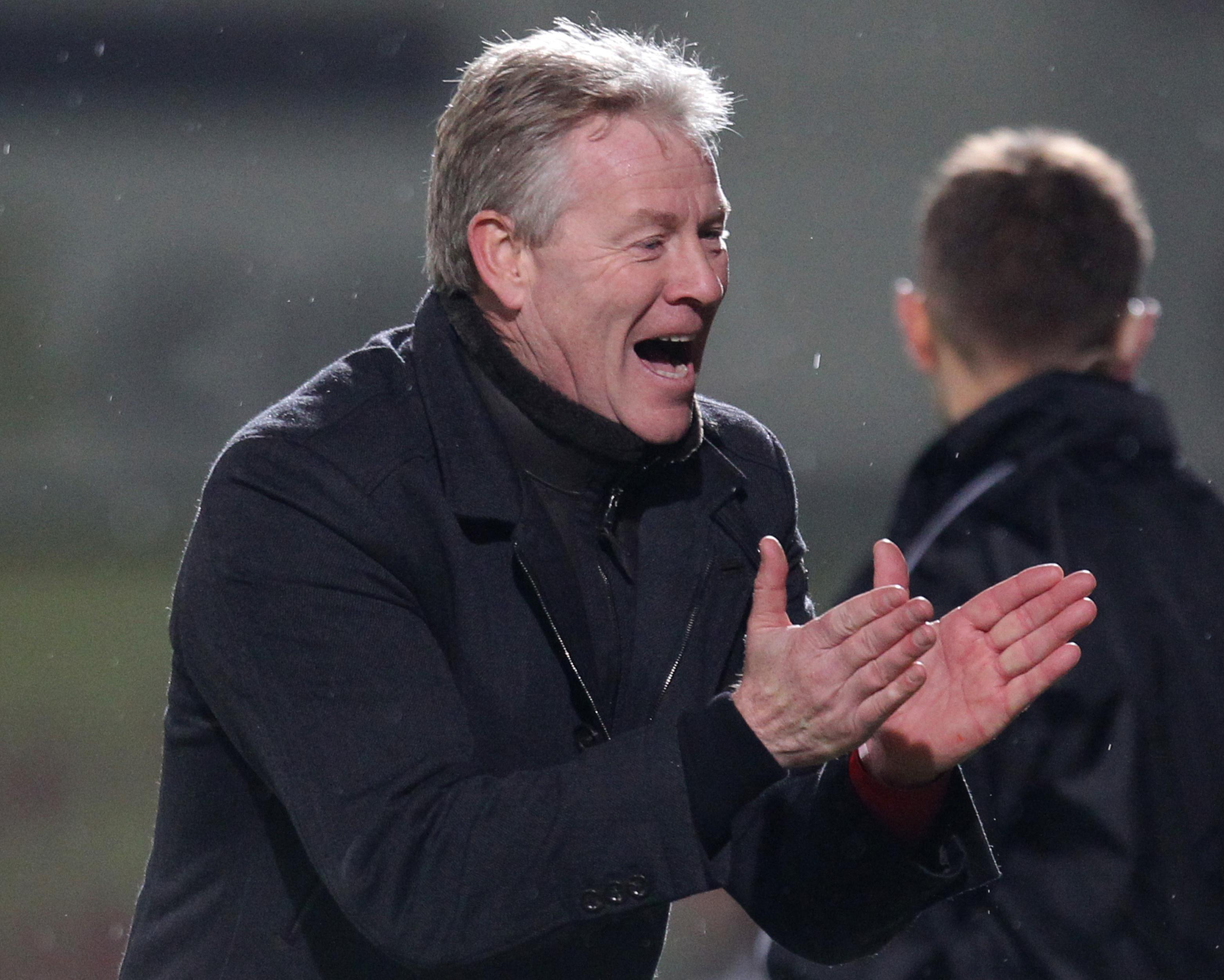 Africa Cup kan roet in het eten gooien voor Lokeren (Lokeren) - Het