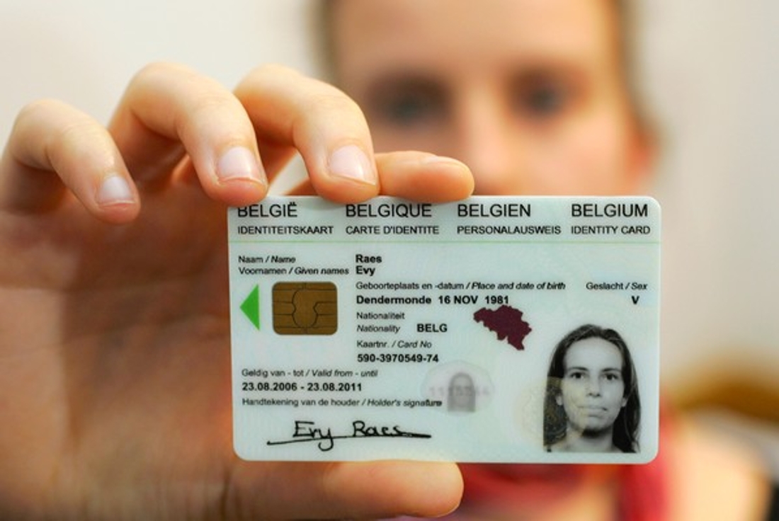 Www id cards ru. ID карта. Бельгийский ID. Бельгийская ID карта. ID карта в Европе.