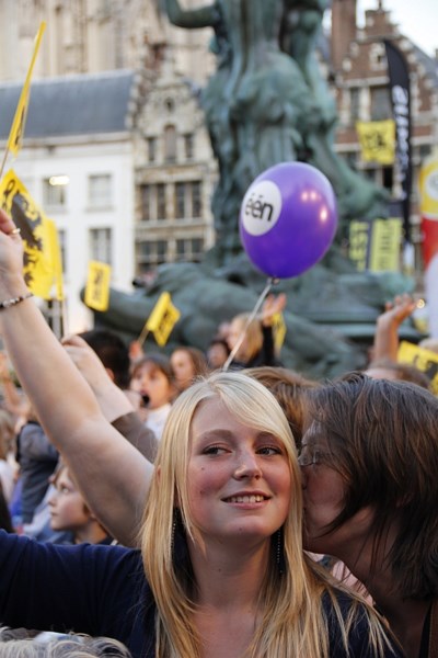 FOTO. Groot volksfeest voor 11 juli op Grote Markt ...