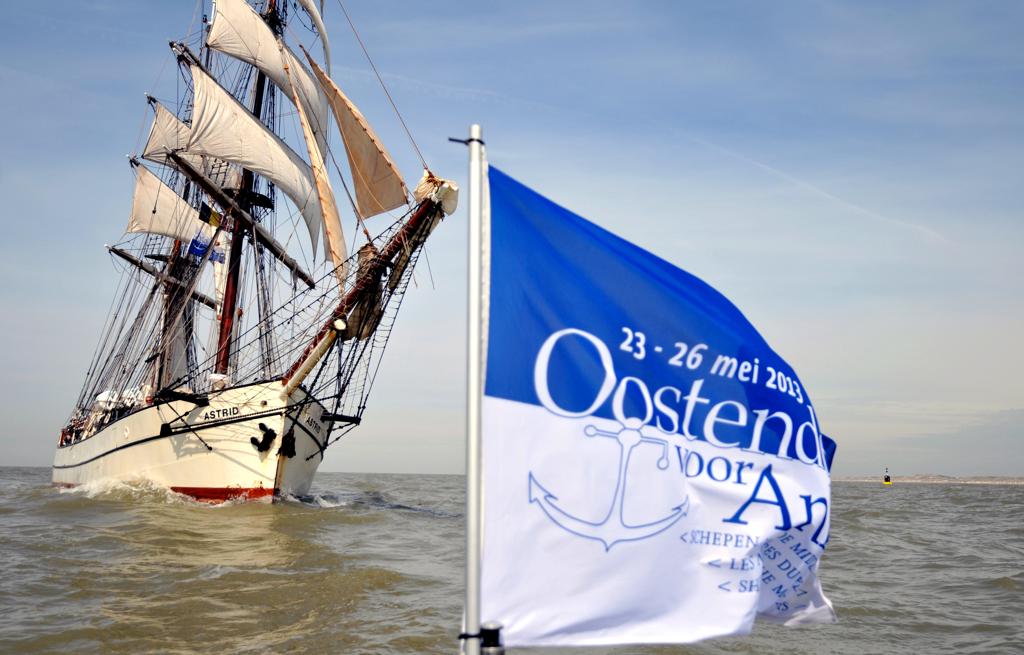 Vlaggenschip Oostende voor Anker zinkt voor Ierse kust (Oostende) Het