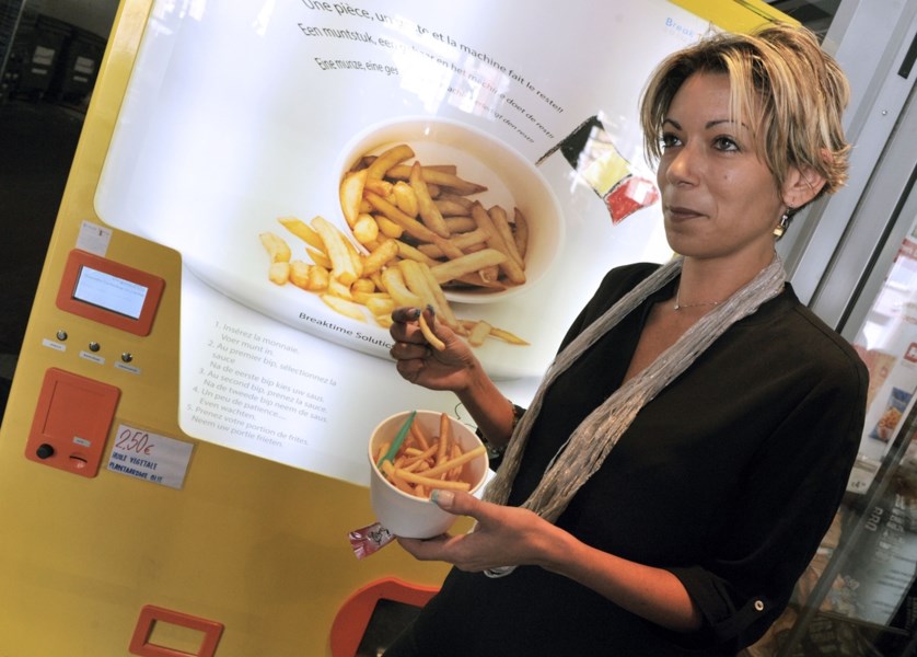 Frietjes Uit De Muur Het Nieuwsblad