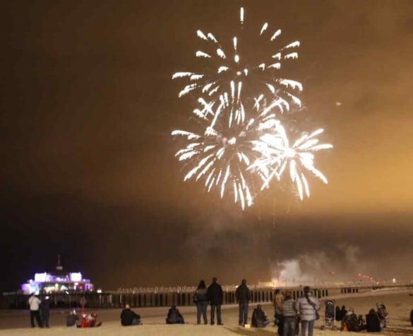 Wie Vuurwerk Afschiet Riskeert Boete Het Nieuwsblad Mobile