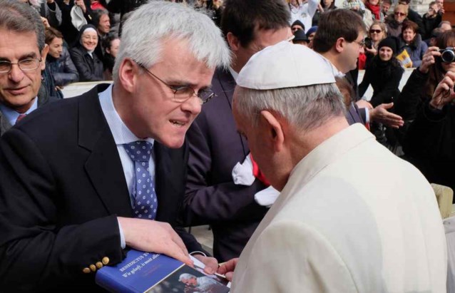 Brugse leerkracht heeft kort gesprek met Paus Franciscus (Brugge) | Het  Nieuwsblad Mobile