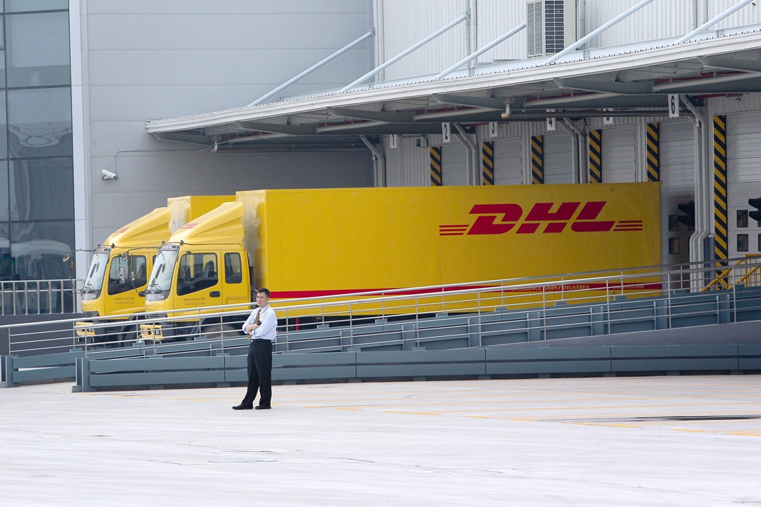 Levert DHL binnenkort pakjes in uw wagen? - Het Nieuwsblad