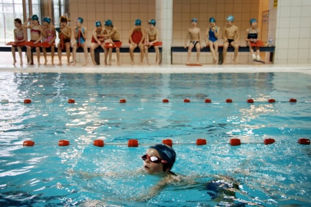 Zwembad Gesloten Door Waterlek Evergem Het Nieuwsblad Mobile