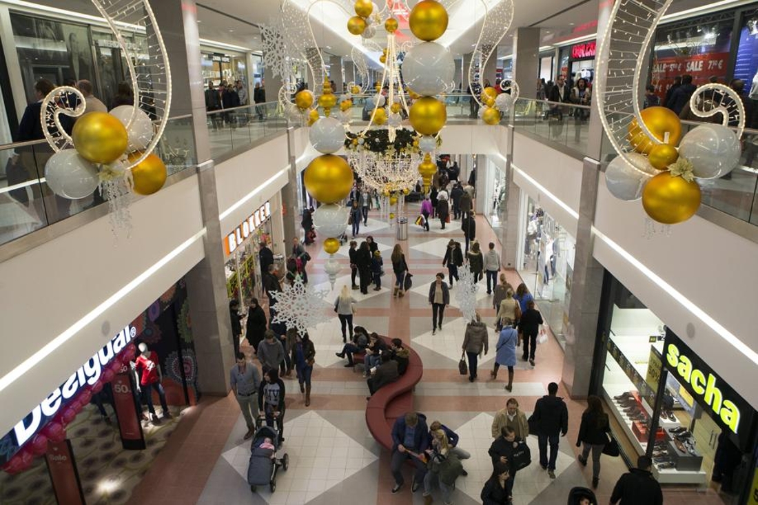 Shoppingcenters Wijnegem en Waasland staan te koop (Binnenland) - Het