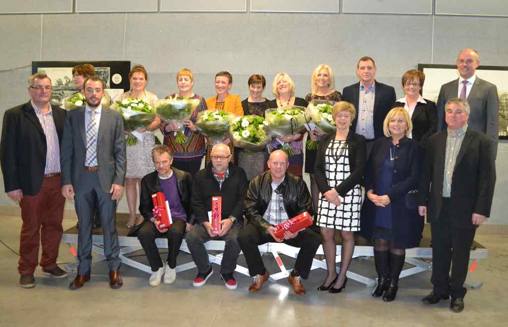 Personeelsleden met 20 en 25 jaar dienst gehuldigd (Meulebeke) | Het