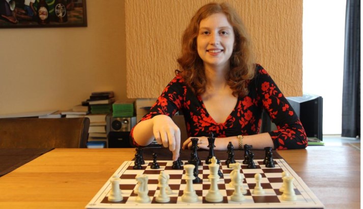 renderen omroeper Kerkbank Hanne Goosens wordt voor tweede keer Belgisch schaakkampioene (Kasterlee) |  Het Nieuwsblad Mobile
