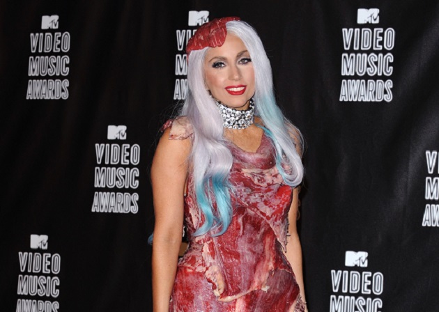 Hoe zou het nog zijn met de vleesjurk van Lady Gaga? | Het Nieuwsblad