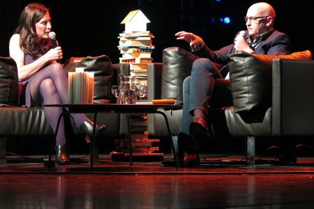 Stefan Brijs stelt nieuwe roman ‘Maan en zon’ voor in Voorui... (Gent