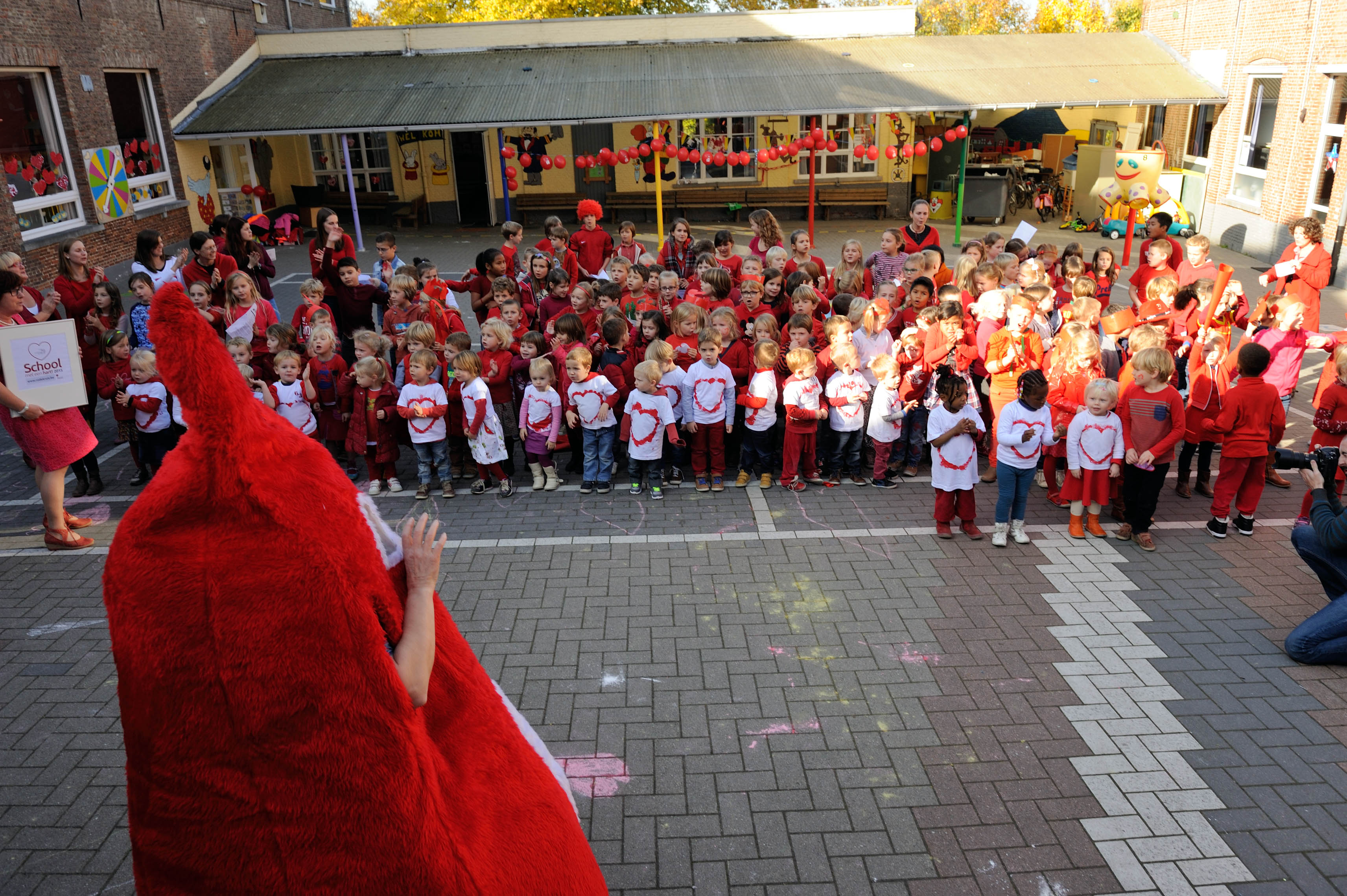 Zeventien scholen in het rood voor zoektocht naar bloed (Heist-op-den