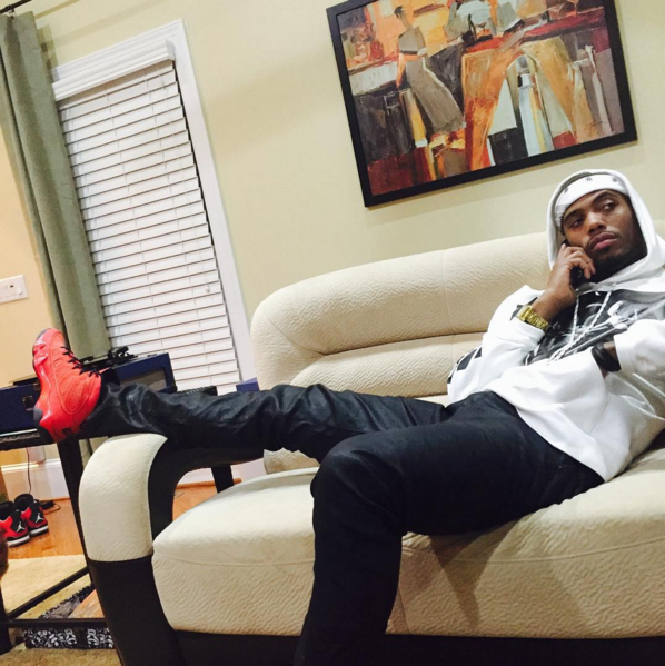 Rapper met een missie: “We worden voorgelogen, de aarde is niet rond ...