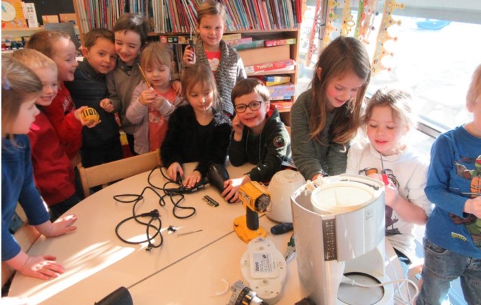 Afbeeldingsresultaat voor kleuters en techniek