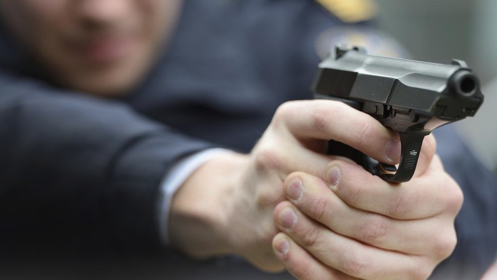 Pornoanfängerin Bei Unechtem Agenten Pornoanfängerin Bei Unechtem Agenten