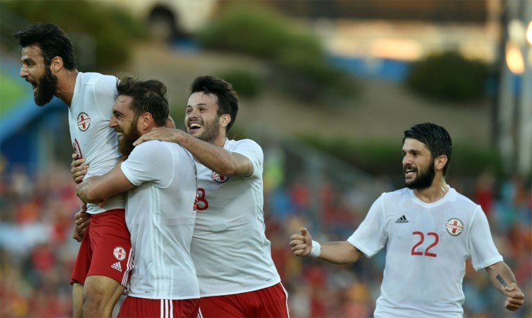 ¿Qué? Titelverdediger Spanje gaat zes dagen voor EK af in eigen huis