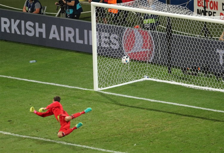 Nainggolan pegelt bibberende Rode Duivels naar achtste finale tegen Hongarije