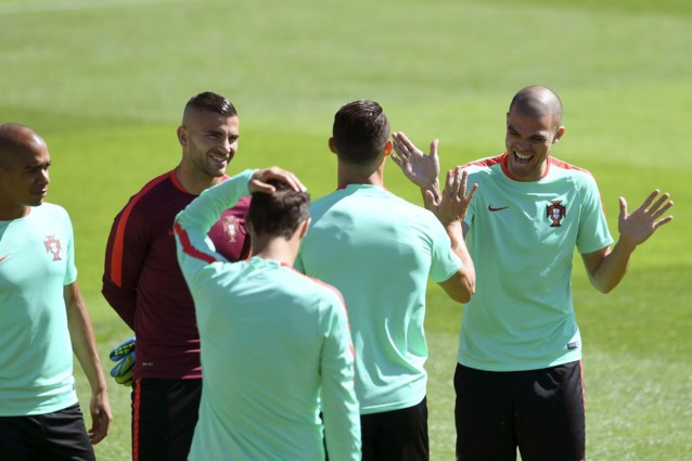 Opsteker voor Portugal in aanloop naar finale EK: Pepe ...
