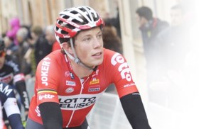 Fanclub Stig Broeckx zet in op verkoop van polsbandjes