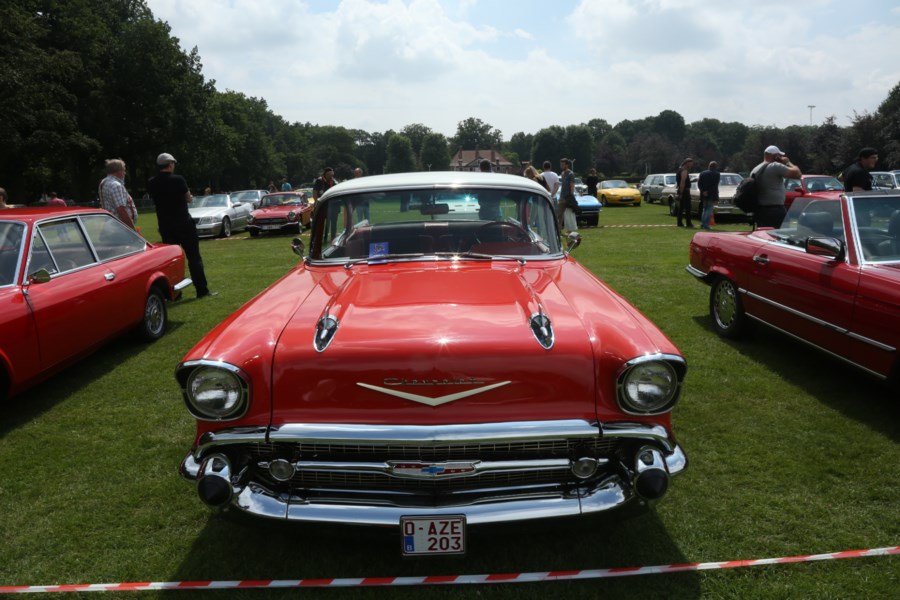 Ook zondag oldtimers spotten aan de Hemelhoeve (Brasschaat) - Het