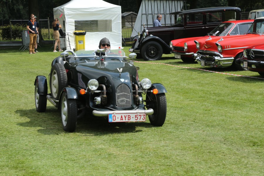 Ook zondag oldtimers spotten aan de Hemelhoeve (Brasschaat) - Het