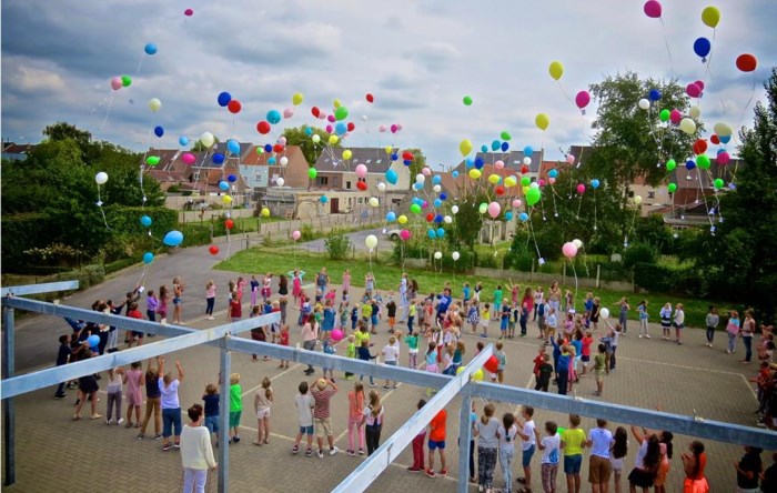 Ballonnen voor KiVa-project in basisschool - Het Nieuwsblad
