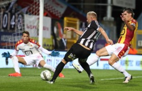 Malinwa sleept zelfs met negen spelers puntje uit de brand bij debuut Ferrera
