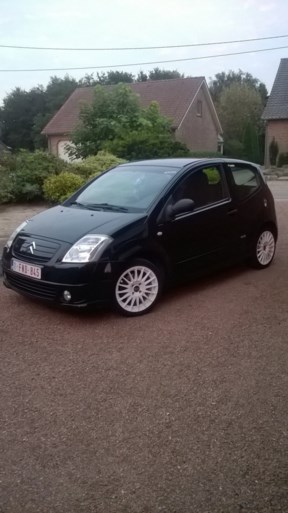 “Wij rijden met een oude auto en hebben daar een verdomd goede reden voor”