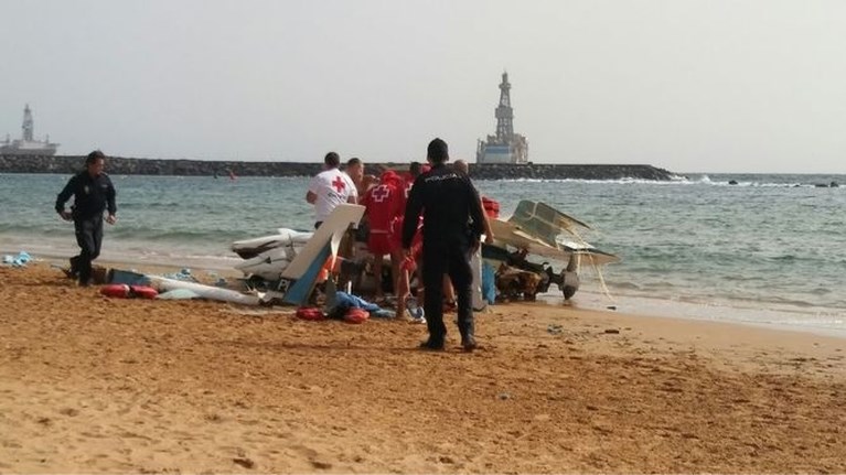 Ontsnapt aan de dood: Vliegtuigje met Belgisch koppel crasht op strand van Tenerife