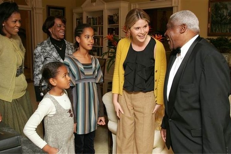 Zo beleefden de dochters van Obama hun eerste dagen in het Witte Huis