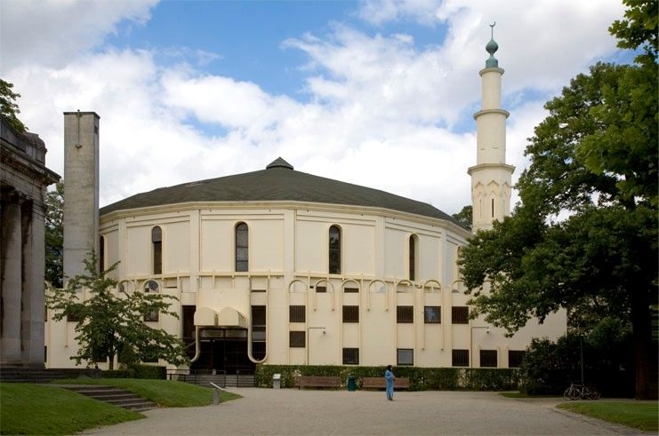 Grote Moskee in Brussel gaf 1,2 miljoen euro uit voor verspr... (Brussel) -  Het Nieuwsblad Mobile