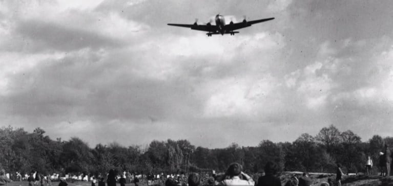 Waarom er in 1948 plots chocoladerepen aan kleine parachutes uit de lucht vielen in Berlijn