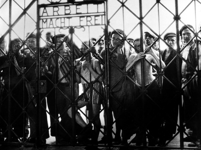 Gestolen poort concentratiekamp Dachau terug in Duitsland