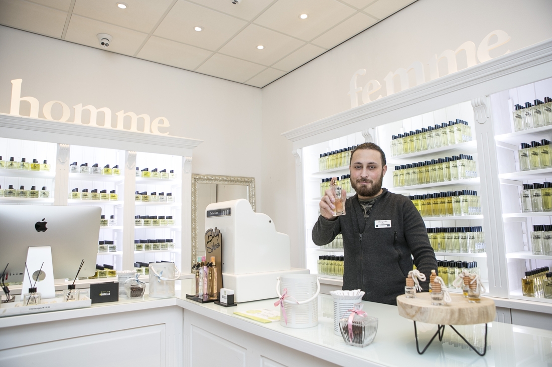 Demonteer spleet invoer Omstreden Turkse parfumerie brengt goedkope designerparfums naar Antwerpen  (Antwerpen) | Het Nieuwsblad Mobile