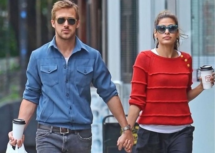 Waarom Eva Mendes nooit meegaat met Ryan Gosling op de rode loper