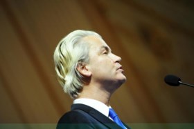 Is Dit Waarom Geert Wilders Zijn Haar Blond Laat Kleuren Het Nieuwsblad Mobile