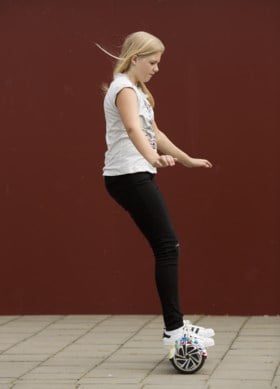 De paashaas brengt ons massaal hoverboards. En op deze manier vermijd je een boete tijdens je eerste ritje