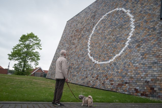 Mysterieuze cirkel op muur bij cc Zwaneberg roept vragen op (Heist