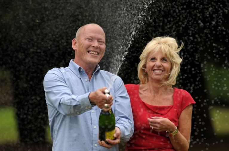 Gevlucht, gescheiden, bedreigd: zo vergaat het de andere Euromillions-winnaars nu