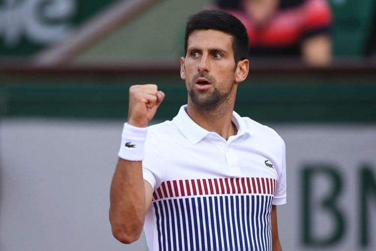 Nadal en Djokovic stomen door naar laatste acht in Parijs, Gasquet geeft op