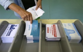 Ontgoocheling in alle kampen buiten dat van Macron: stevent af op absolute meerderheid, PS historisch laag