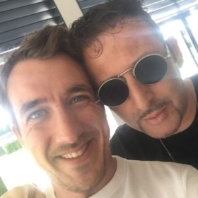 Vlaamse Pornoproducent Dennis Black Magic Buigt Zich Over De Het Nieuwsblad Mobile