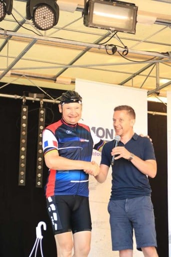 Merckx en Poulidor emotioneel op herdenking voor Tom Simpson