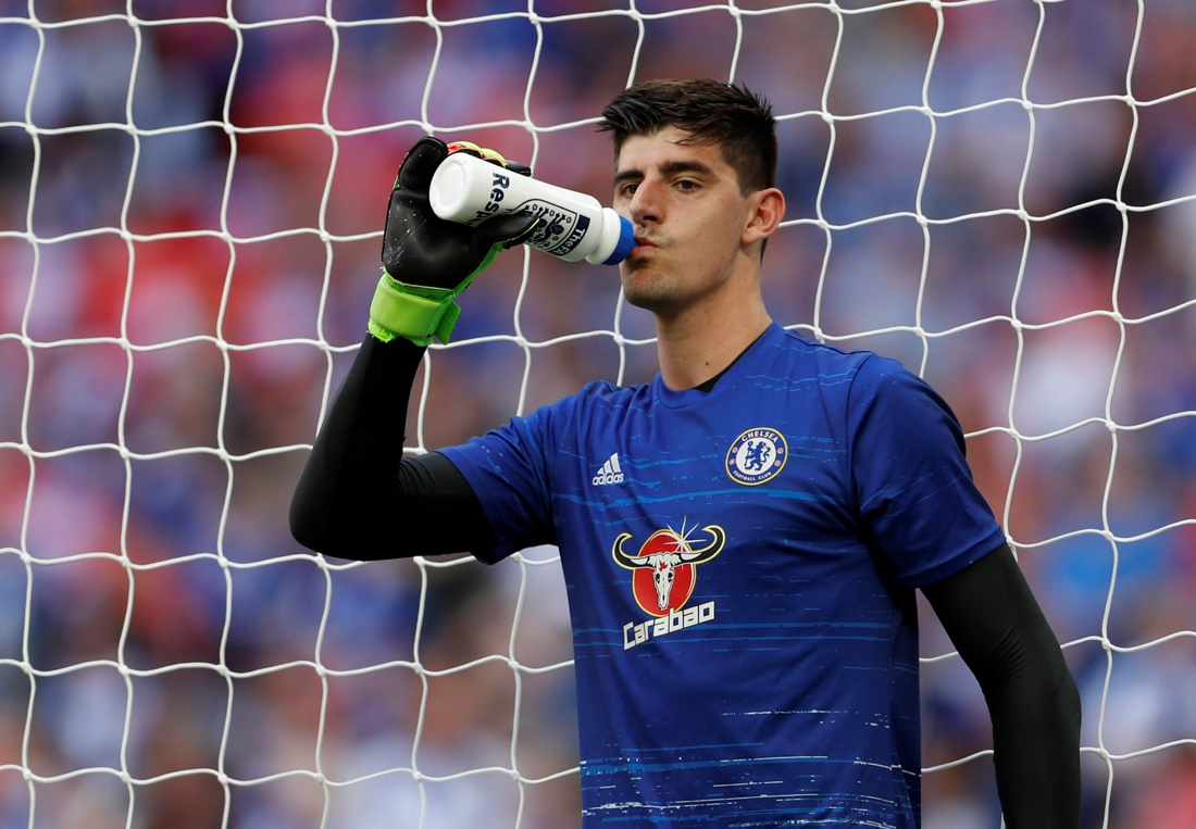 Thibaut Courtois maakt het weer gezellig en kust beste ...