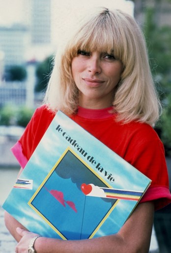 Franse actrice Mireille Darc (79) overleden