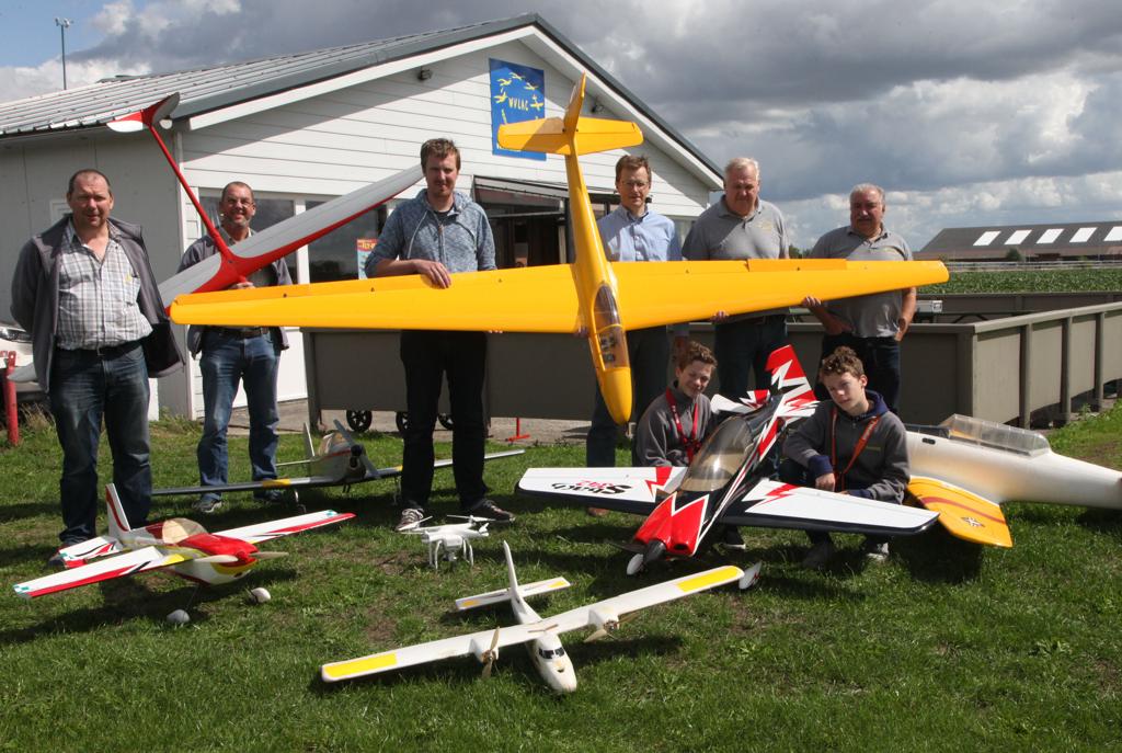 Kust lied logica Vliegen met modelvliegtuigen is niet zonder gevaar en vergt deskundigheid”  | Het Nieuwsblad Mobile